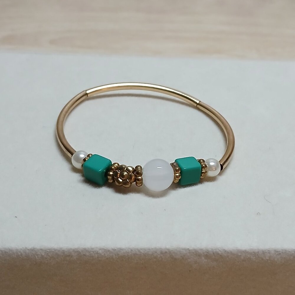 Hand Crafted Stretchy Resin Beaded Bracelet Fashion Jewelry #40